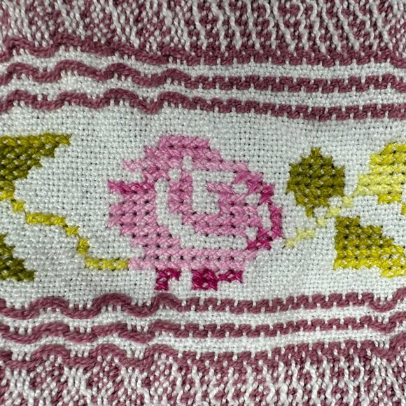 Woven Table Runner Cross Stitch Rose Flowers Fringe Cottagecore Pink White - Picture 4 of 7